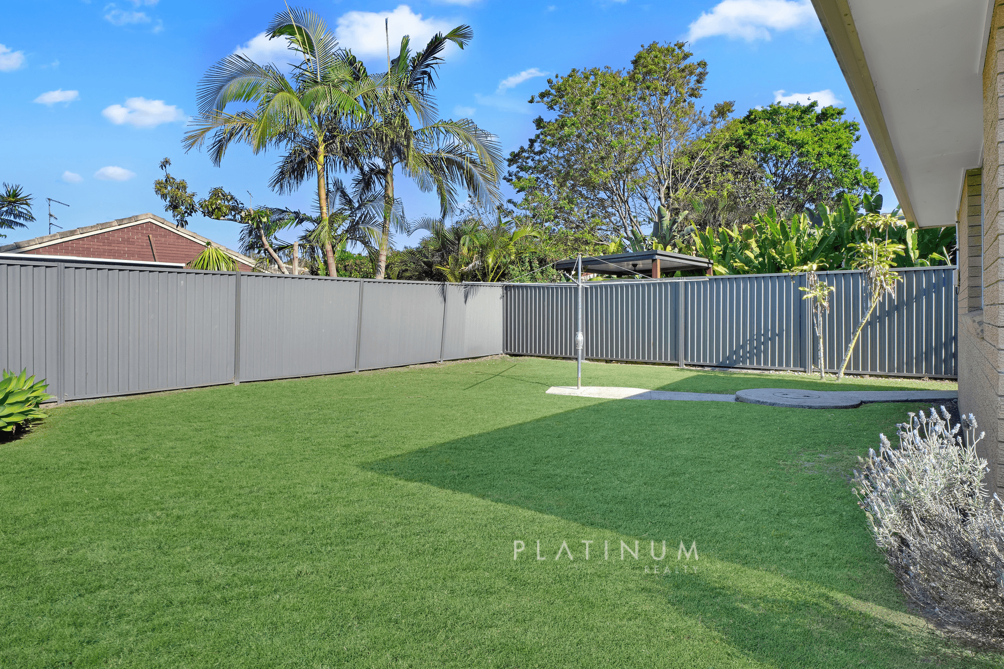 71 Laguna Avenue, PALM BEACH, QLD 4221