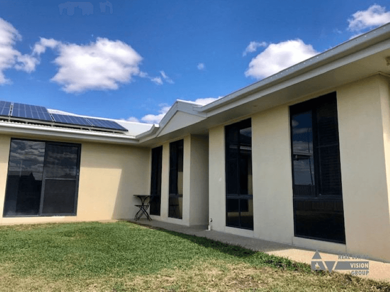 14 Baird St, Emerald, QLD 4720