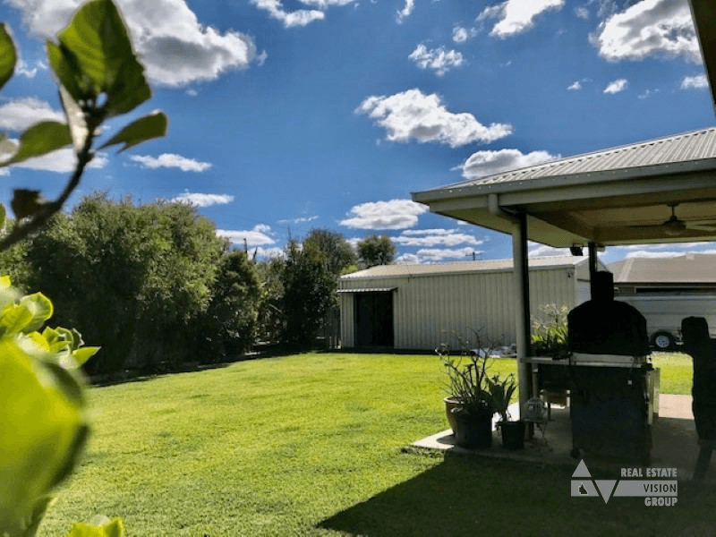 14 Baird St, Emerald, QLD 4720