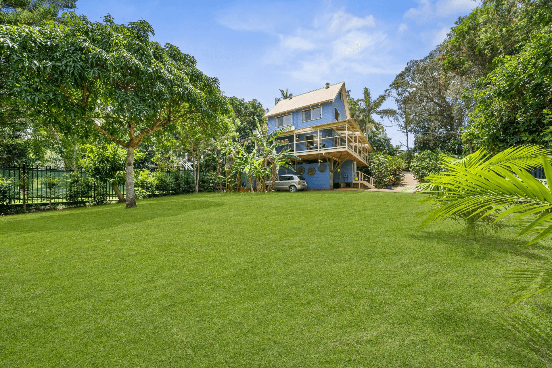 6 Cotton Tree Avenue, Macleay Island, QLD 4184