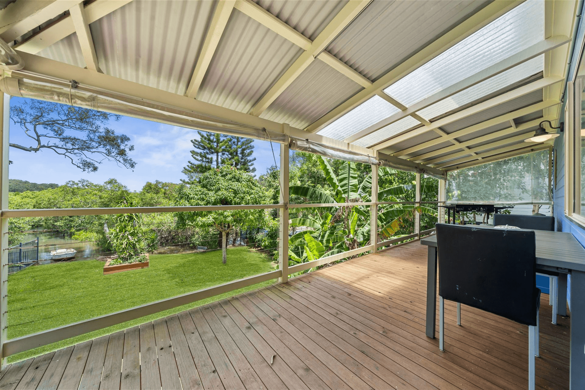 6 Cotton Tree Avenue, Macleay Island, QLD 4184