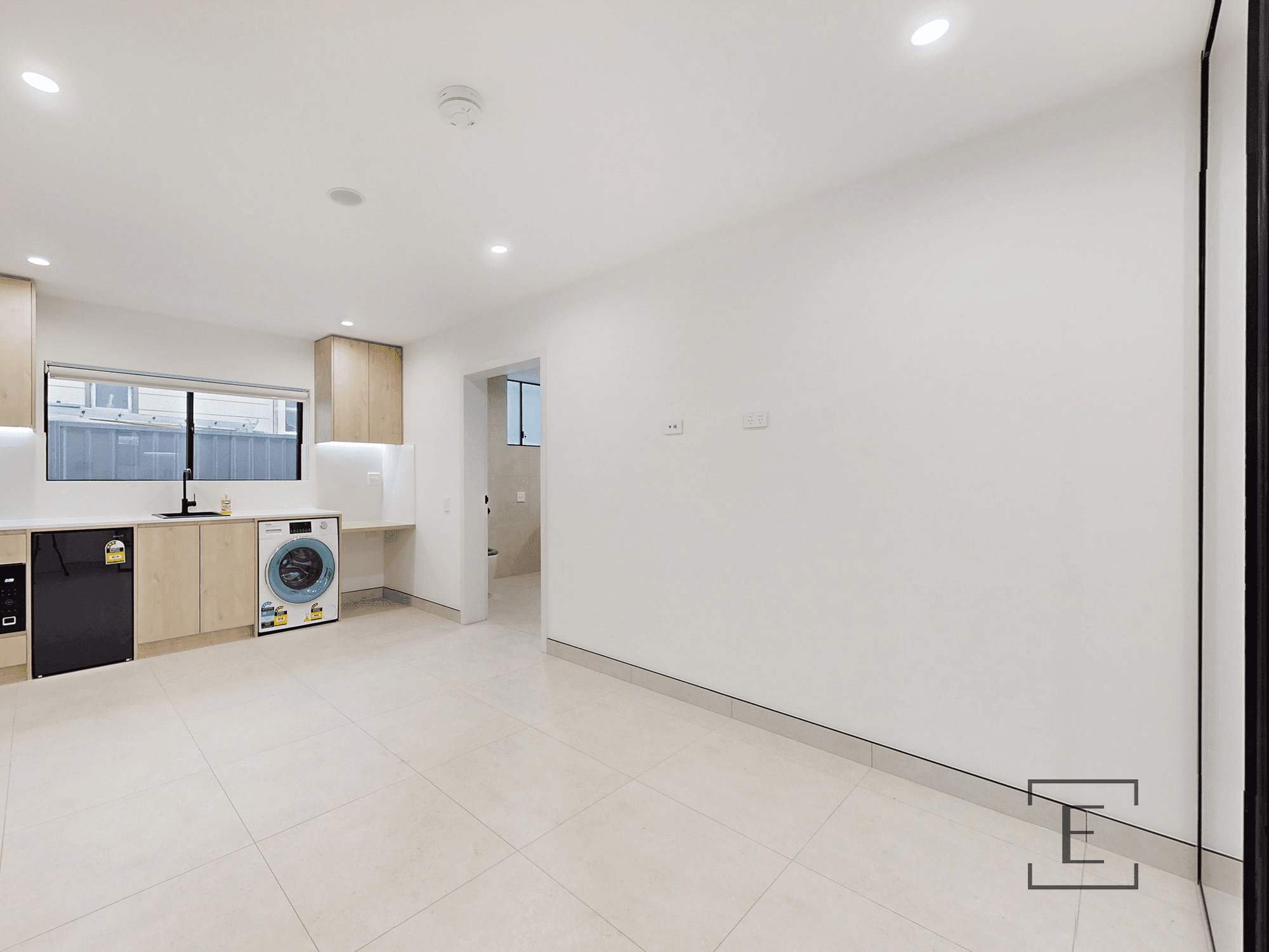 1/27 Allison Road, GUILDFORD, NSW 2161