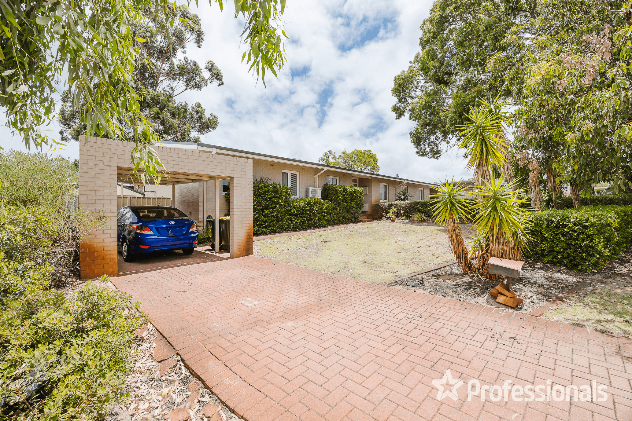 35 Rochford Way, GIRRAWHEEN, WA 6064