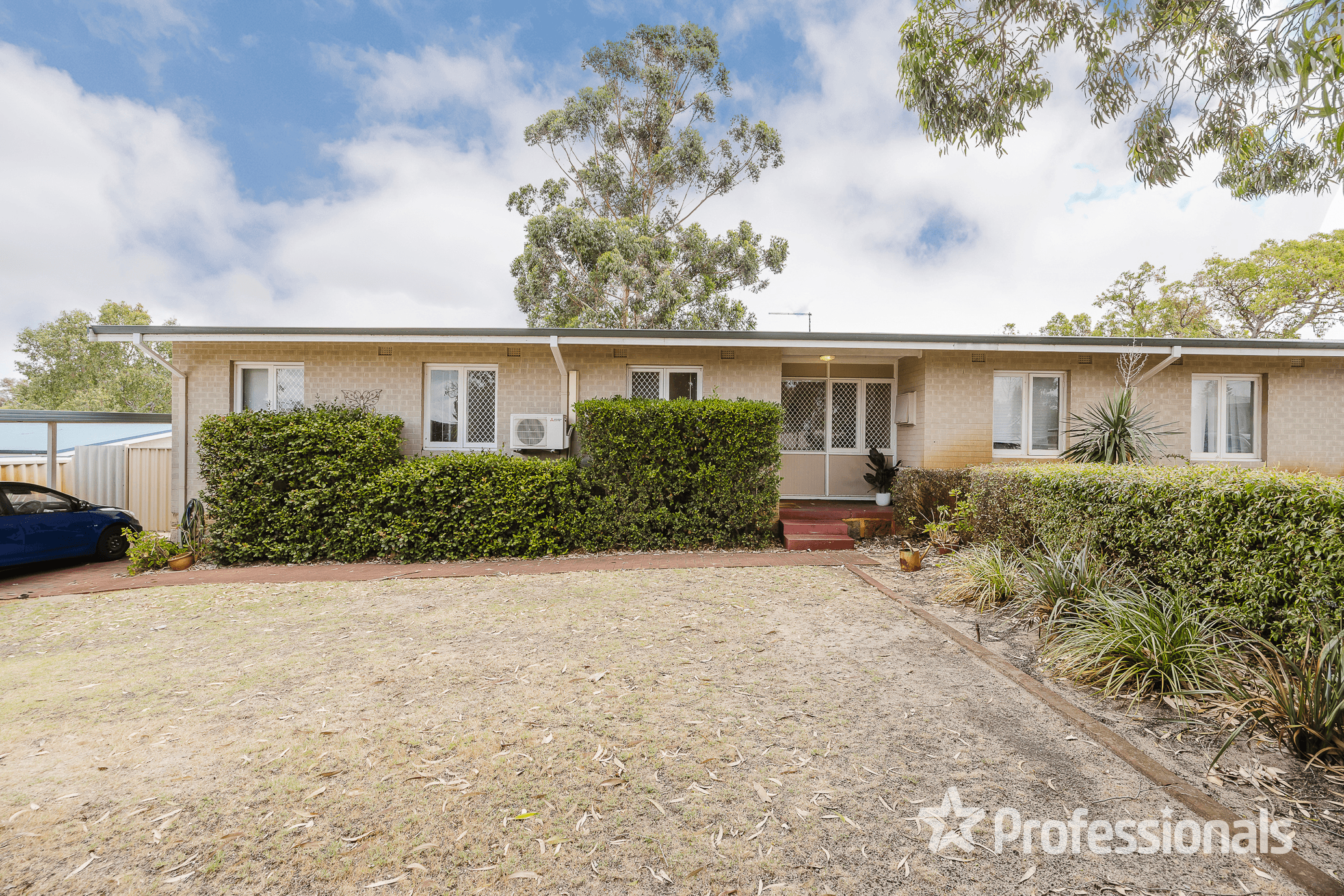 35 Rochford Way, GIRRAWHEEN, WA 6064