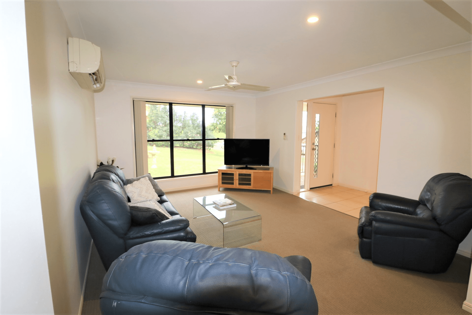 1  Pioneer Avenue, Childers, QLD 4660