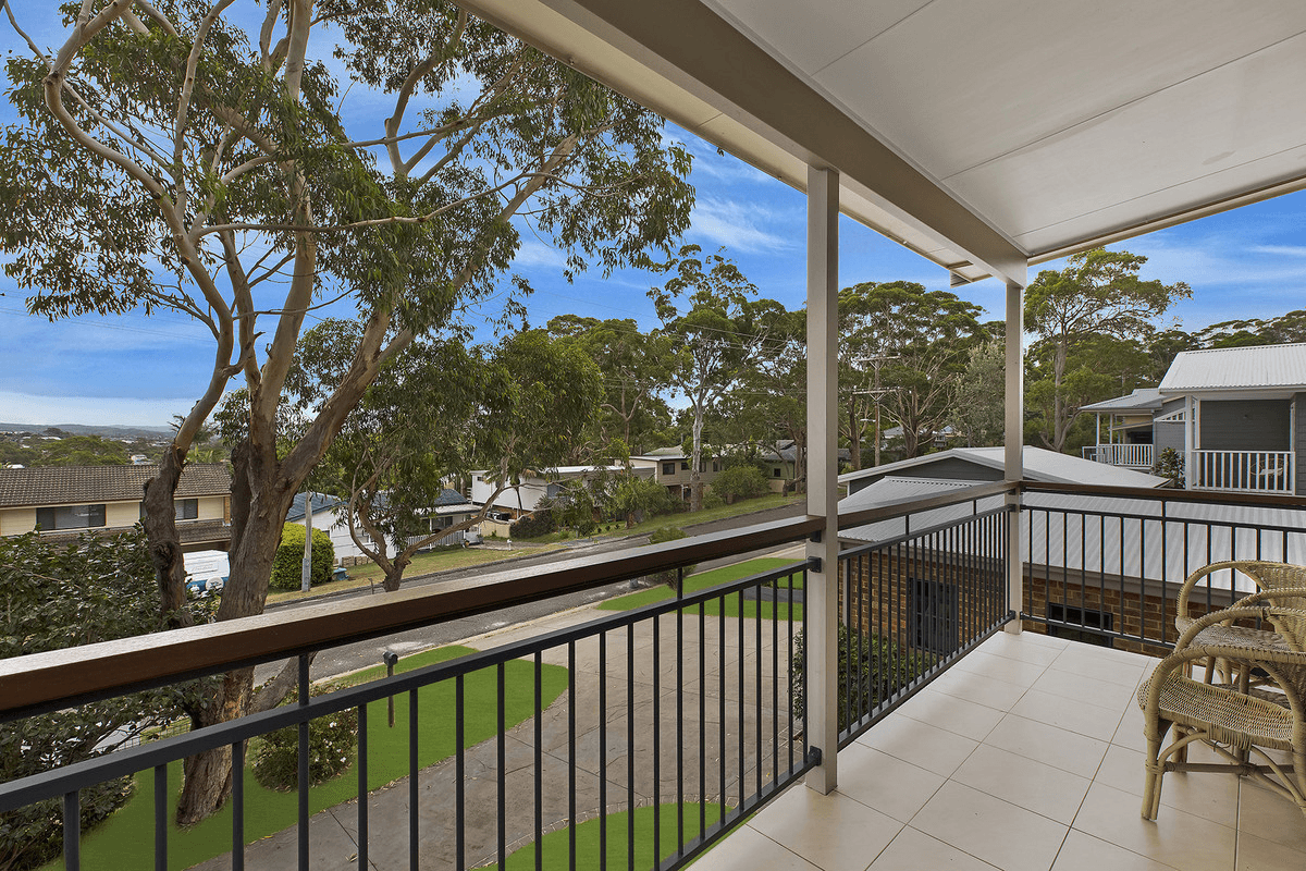 17 Sycamore Avenue, BATEAU BAY, nsw 2261