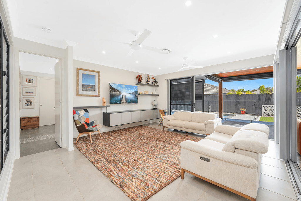 6 Fitzroy St, BURPENGARY EAST, QLD 4505