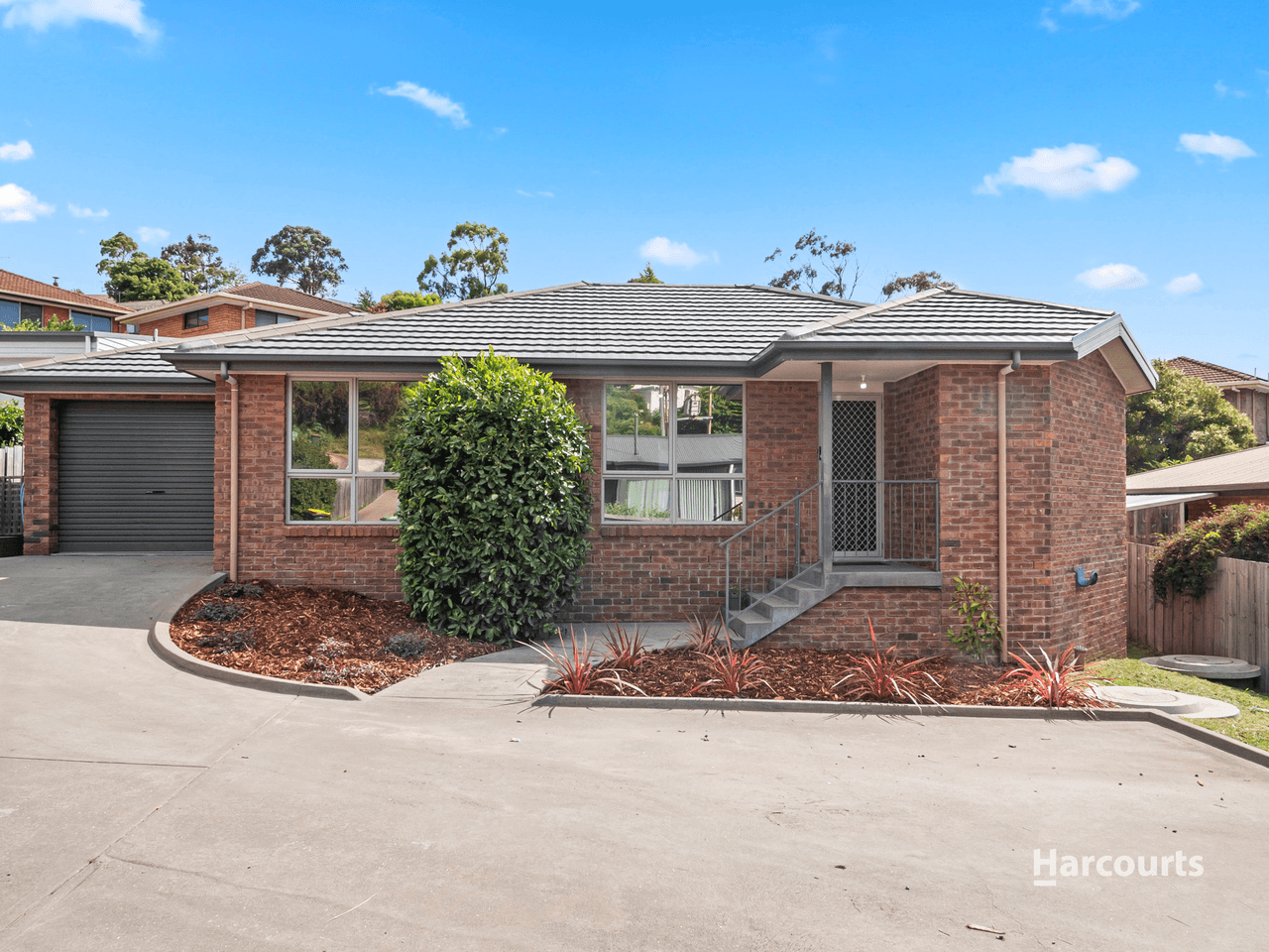 2/88 Gordons Hill Road, LINDISFARNE, TAS 7015