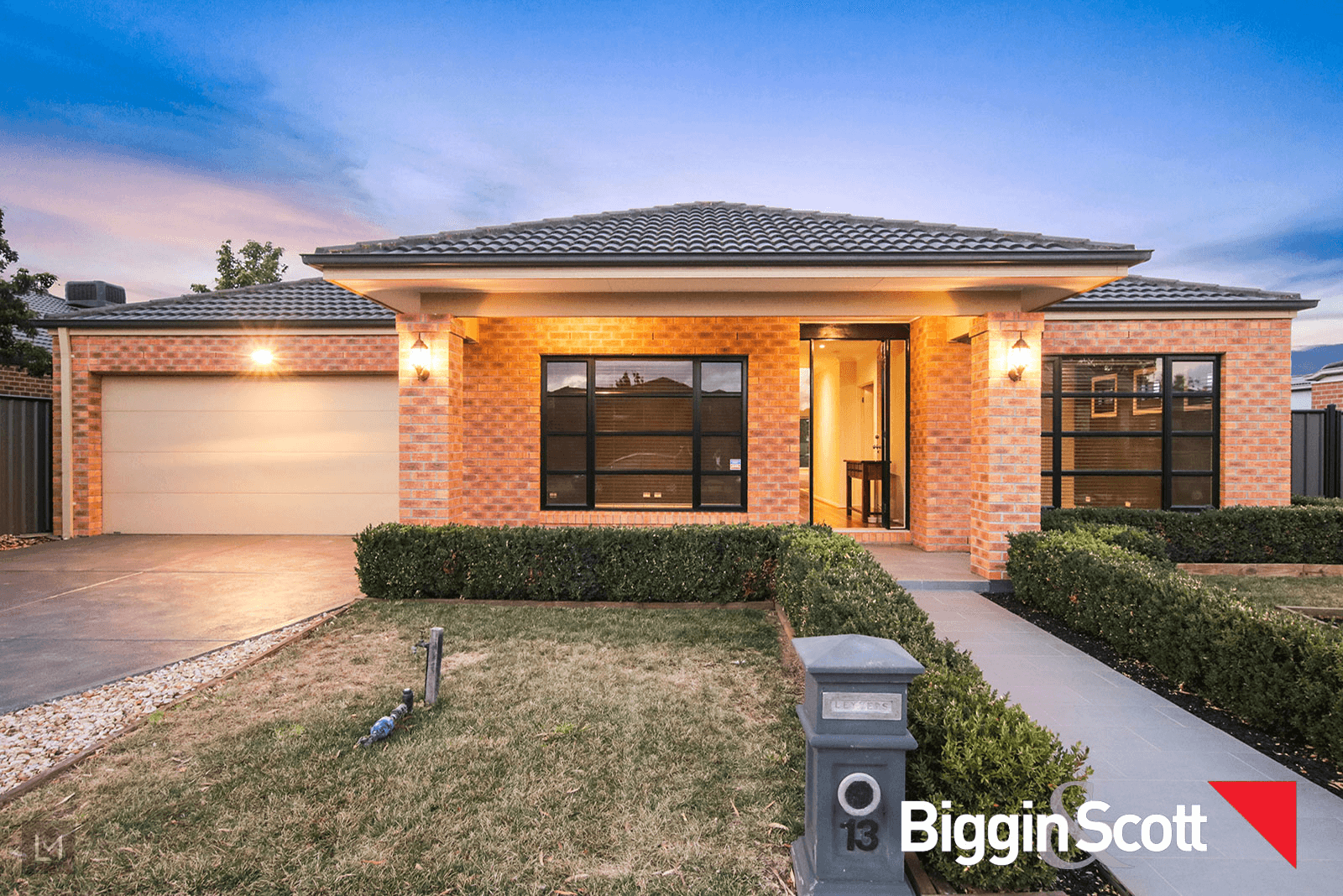 13 Mandora Grange, TARNEIT, VIC 3029