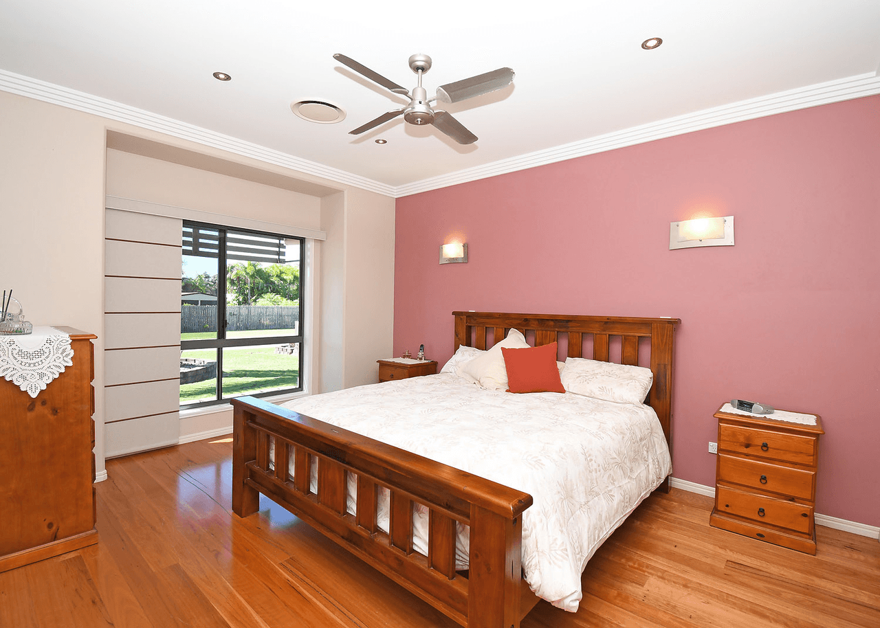 7 ROSEDALE Drive, WONDUNNA, QLD 4655