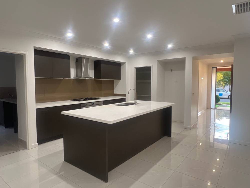 10 Godfrey Street, AINTREE, VIC 3336