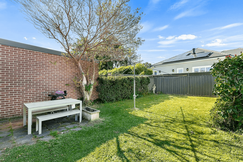 12 Ercildoune Ave, BEVERLEY PARK, NSW 2217