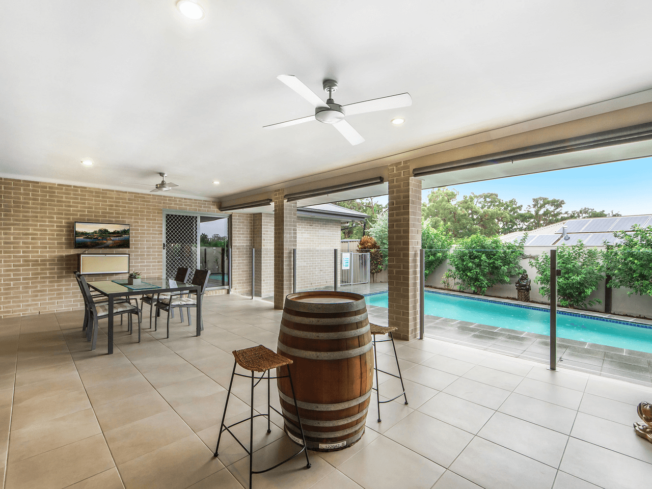 16 Greenview Drive, UPPER COOMERA, QLD 4209