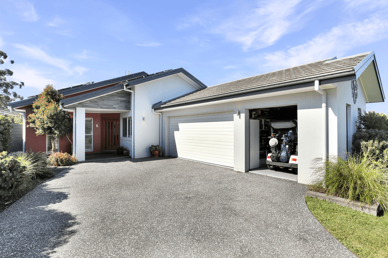 5 Medinah Point, MEDOWIE, NSW 2318