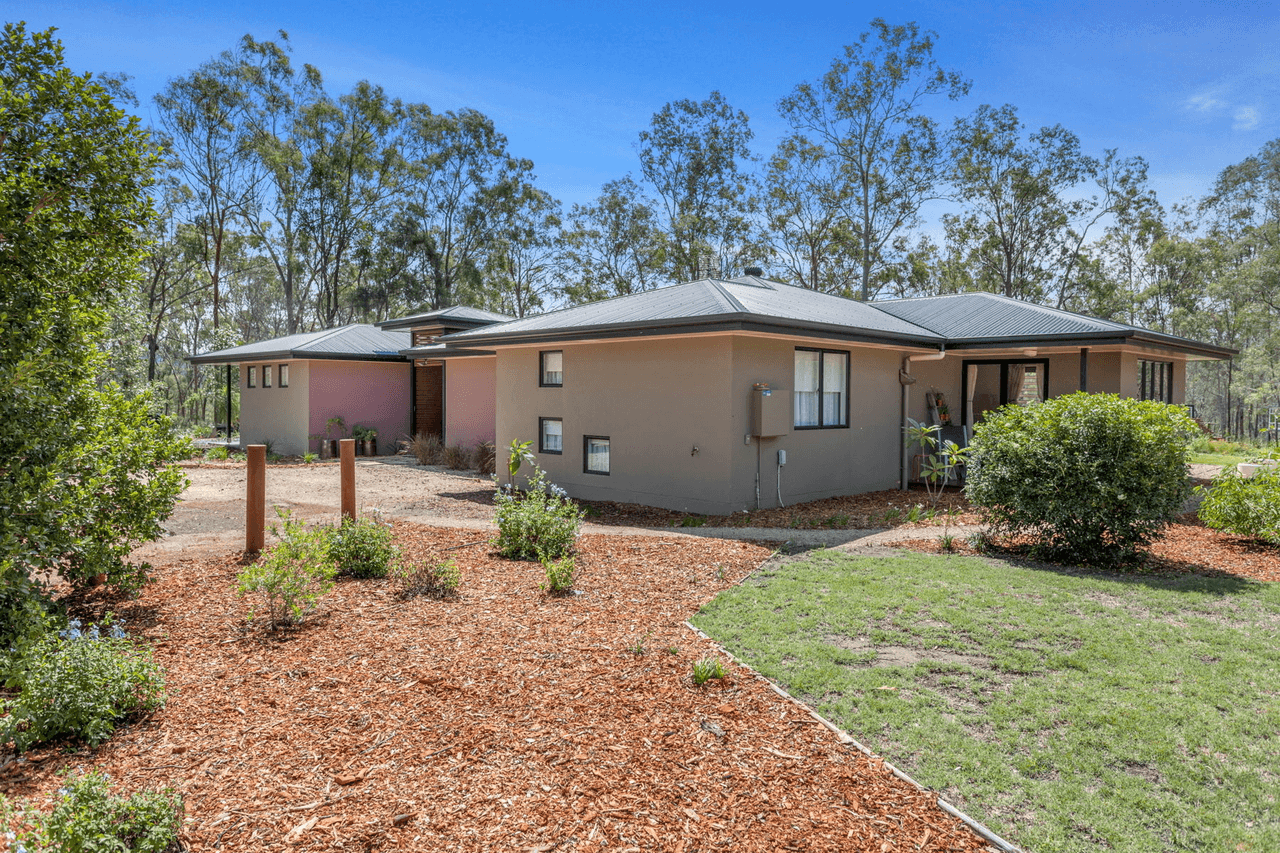 930  Murphys Creek Road, MURPHYS CREEK, QLD 4352