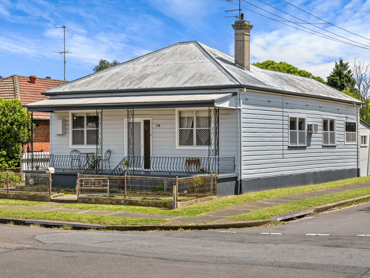 74 Everton Street, HAMILTON, NSW 2303
