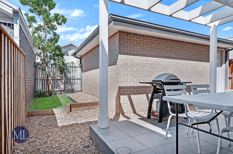 37 Civic Way, Rouse Hill, NSW 2155