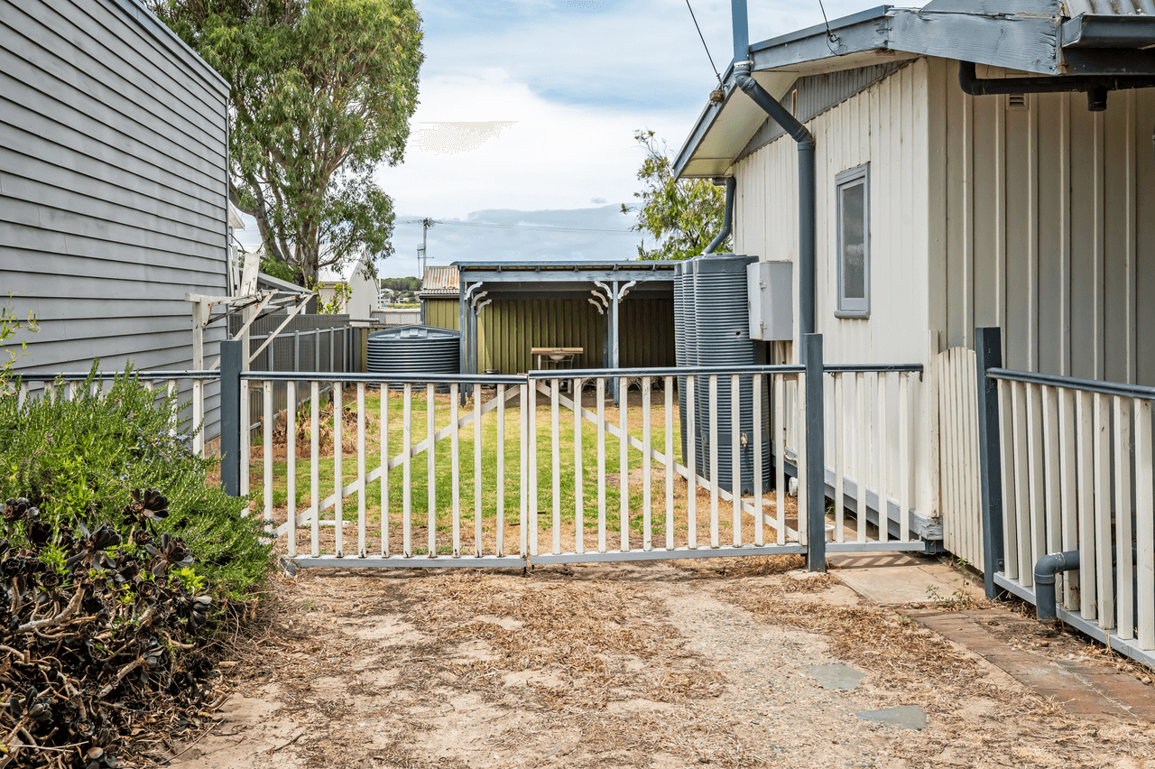 11 Murray Street, GOOLWA NORTH, SA 5214