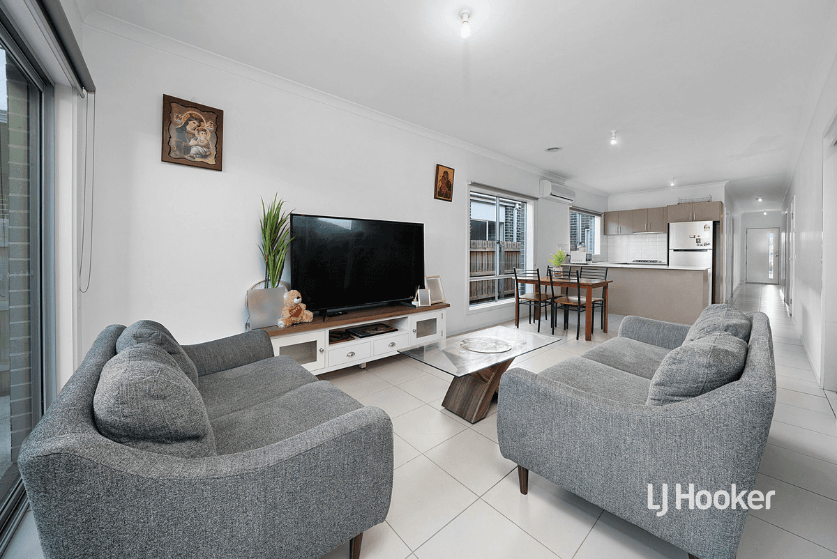 2/14 Harness Court, TRUGANINA, VIC 3029