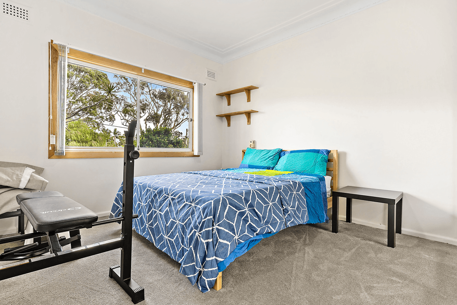 76 Wollybutt Road, Engadine, NSW 2233