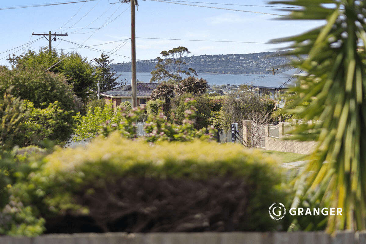 12 Dorothea Crescent, Dromana, VIC 3936