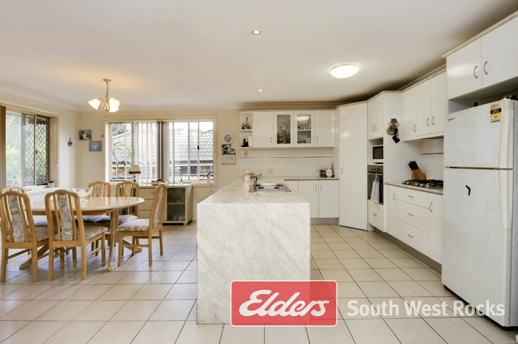 38 PETER MARK Circuit, SOUTH WEST ROCKS, NSW 2431