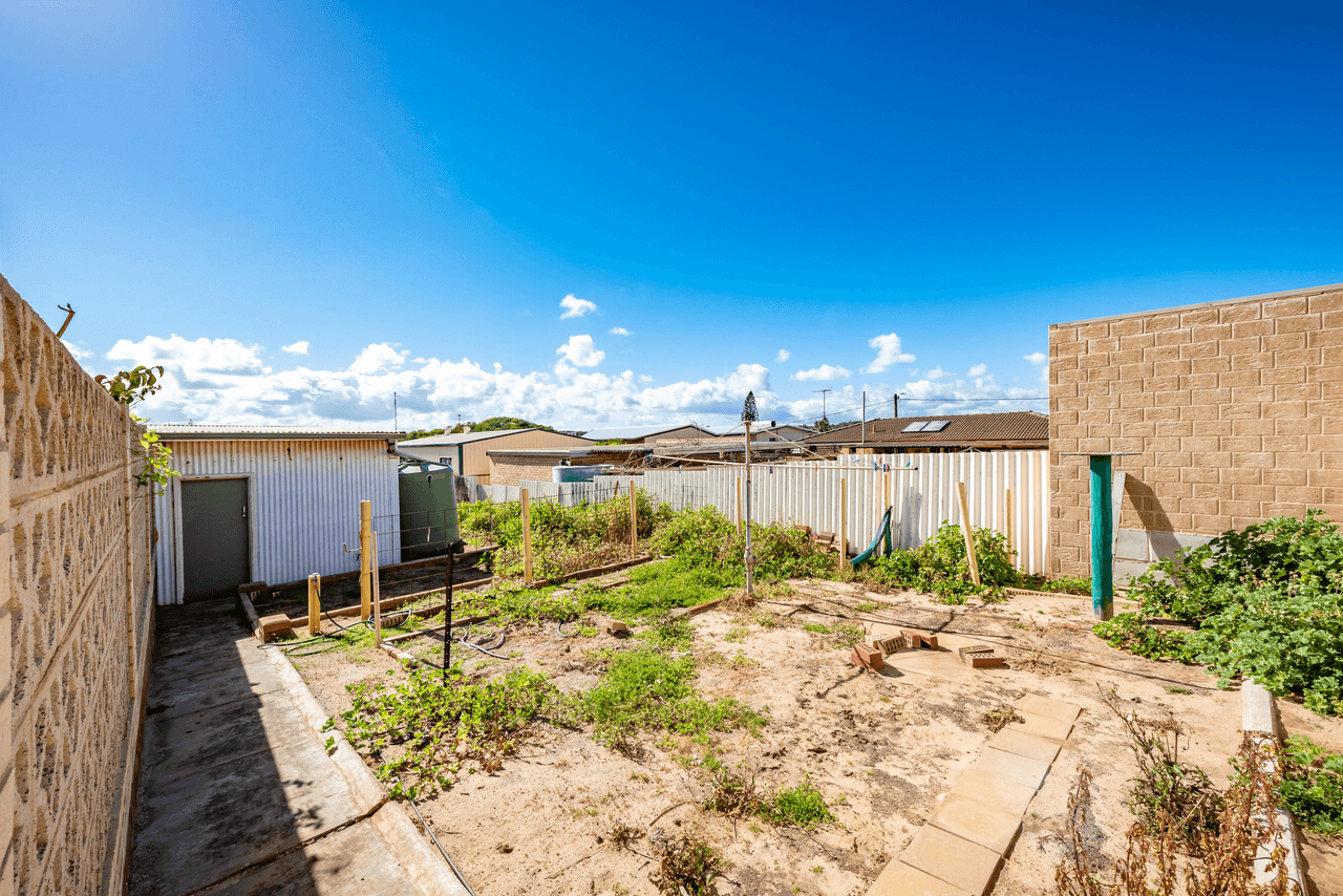 9 Carnarvon Street, PORT DENISON, WA 6525