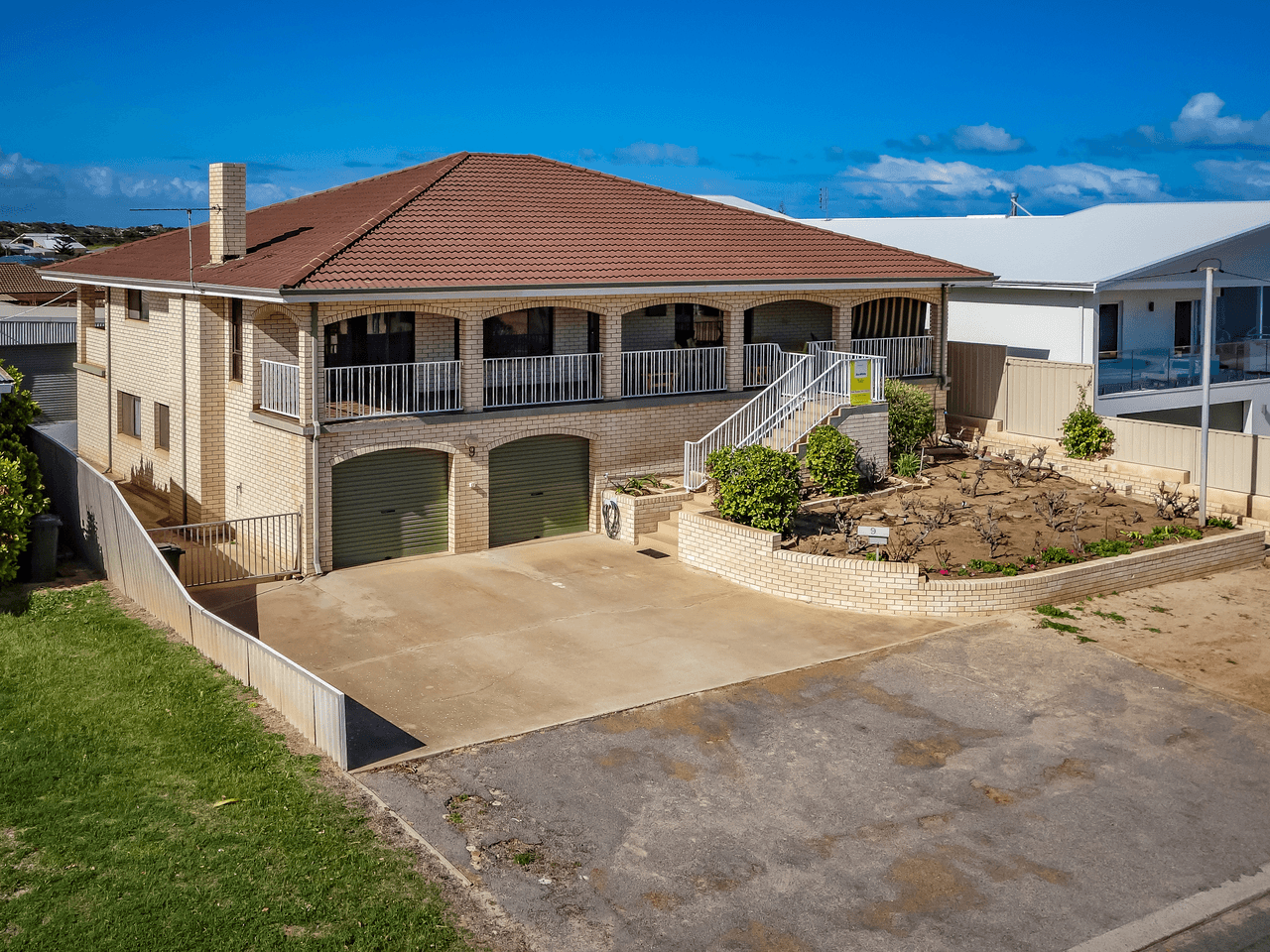 9 Carnarvon Street, PORT DENISON, WA 6525