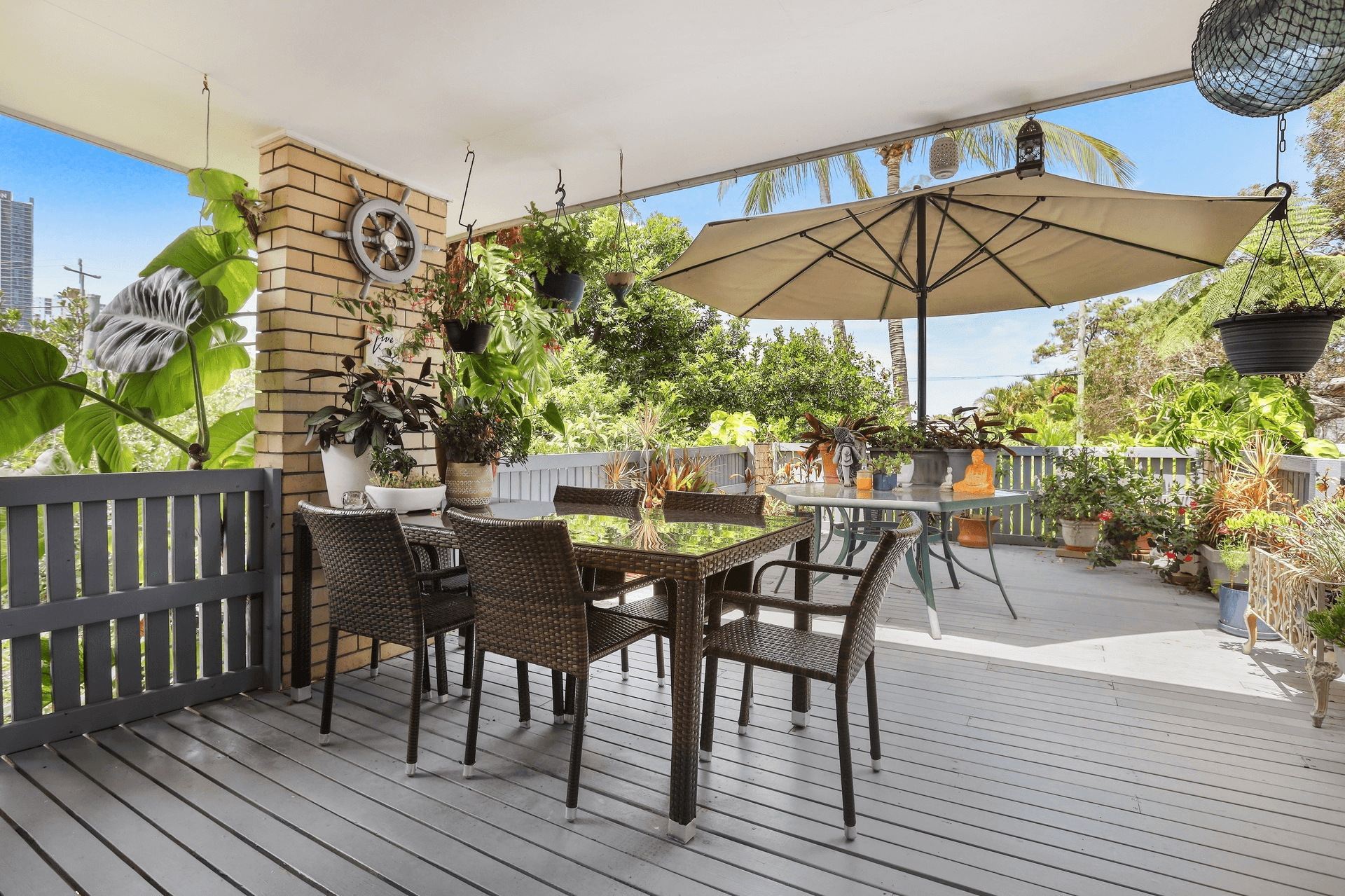 2 Brighton Parade, Southport, QLD 4215