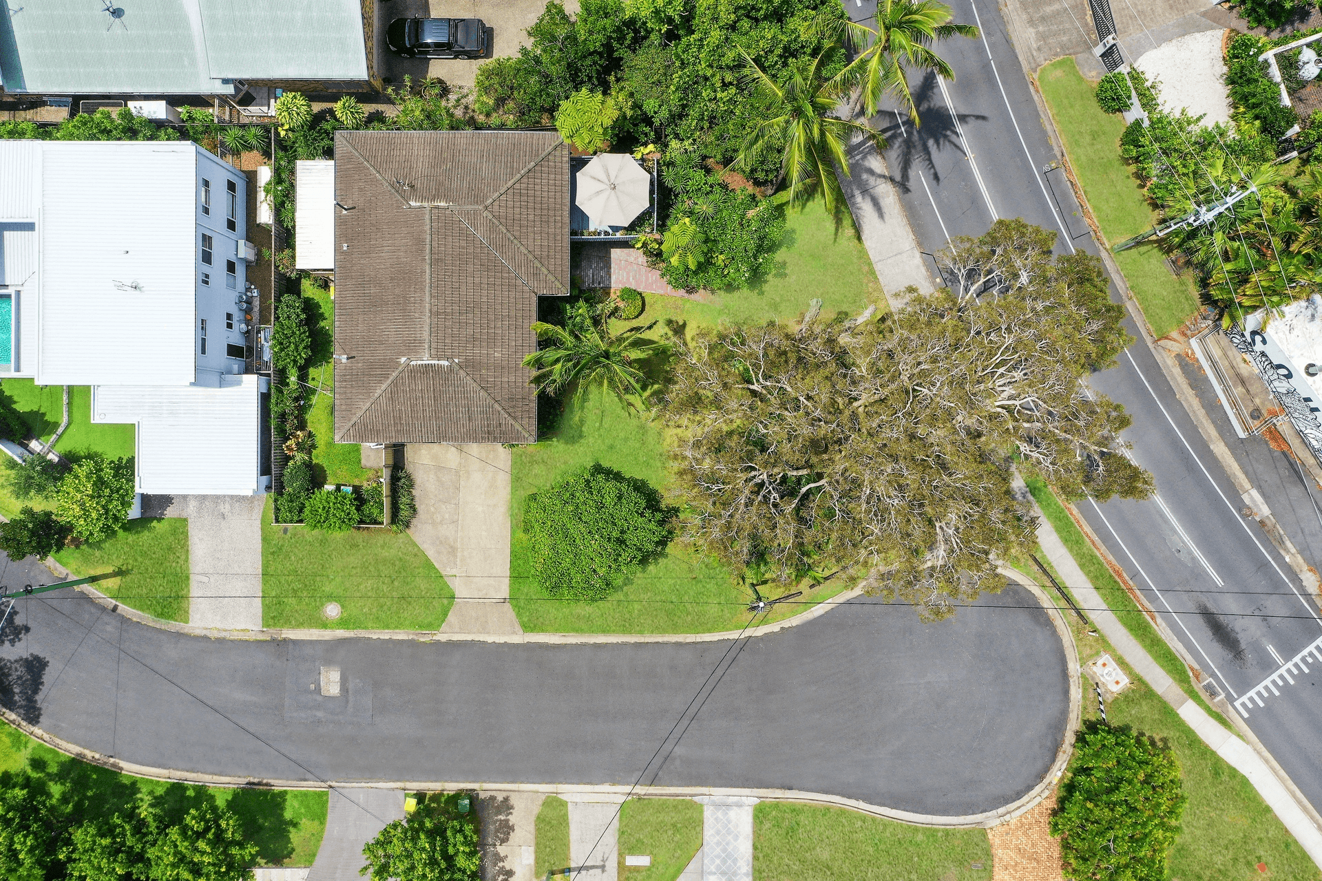 2 Brighton Parade, Southport, QLD 4215