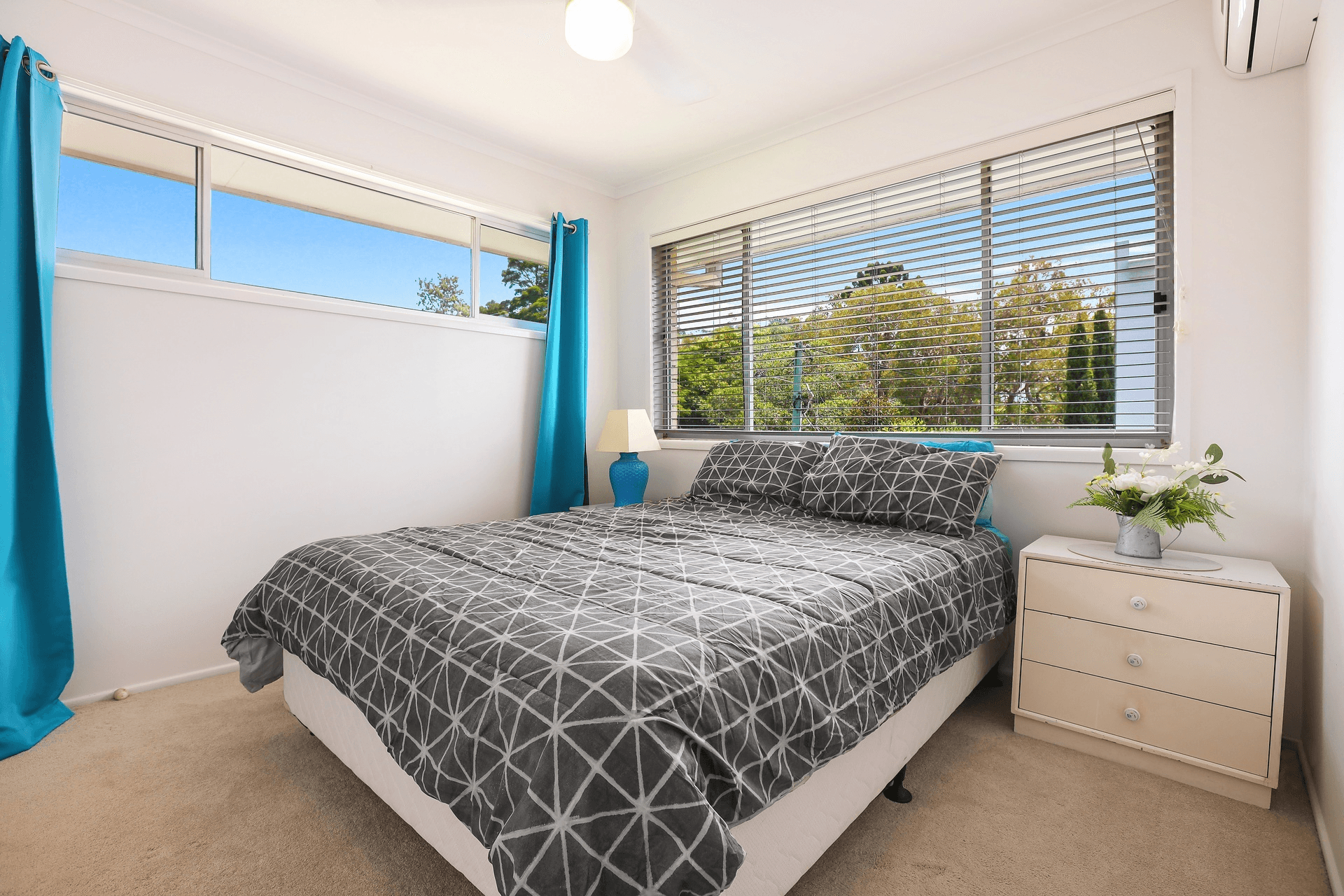 2 Brighton Parade, Southport, QLD 4215