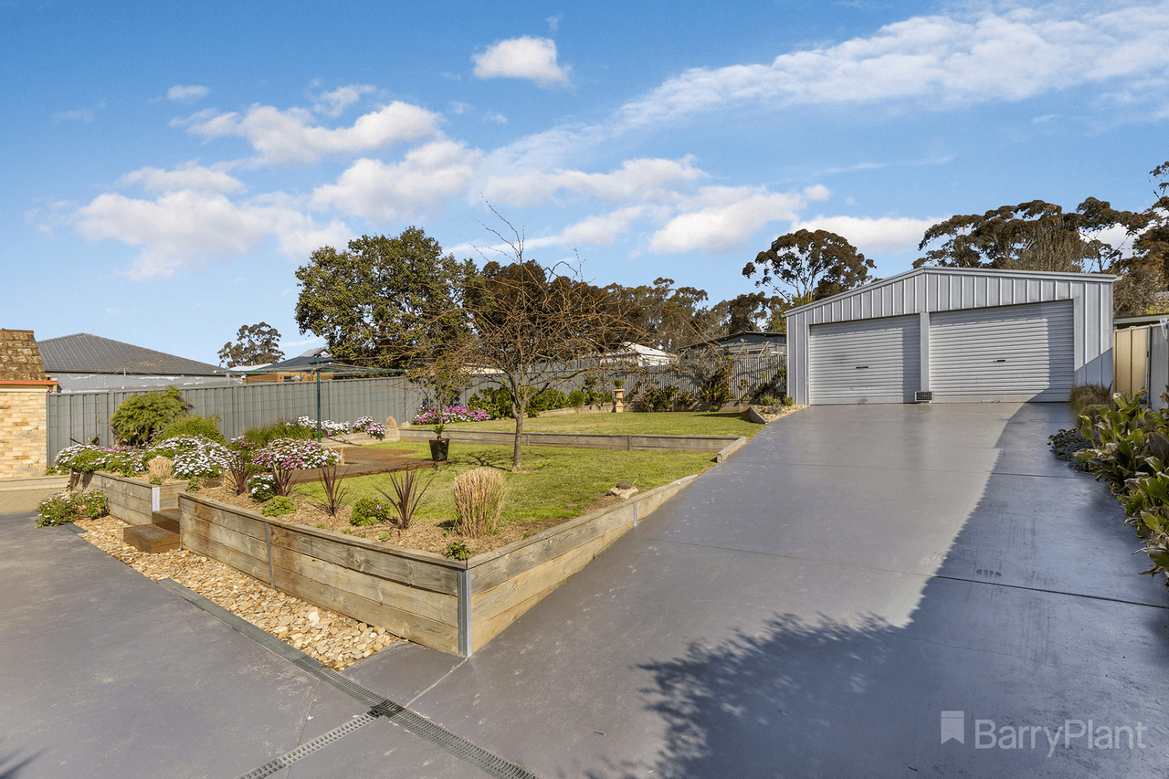 6 Heinz Street, White Hills, VIC 3550