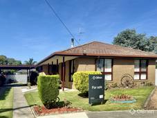 10 Beckley Court, Bairnsdale, VIC 3875