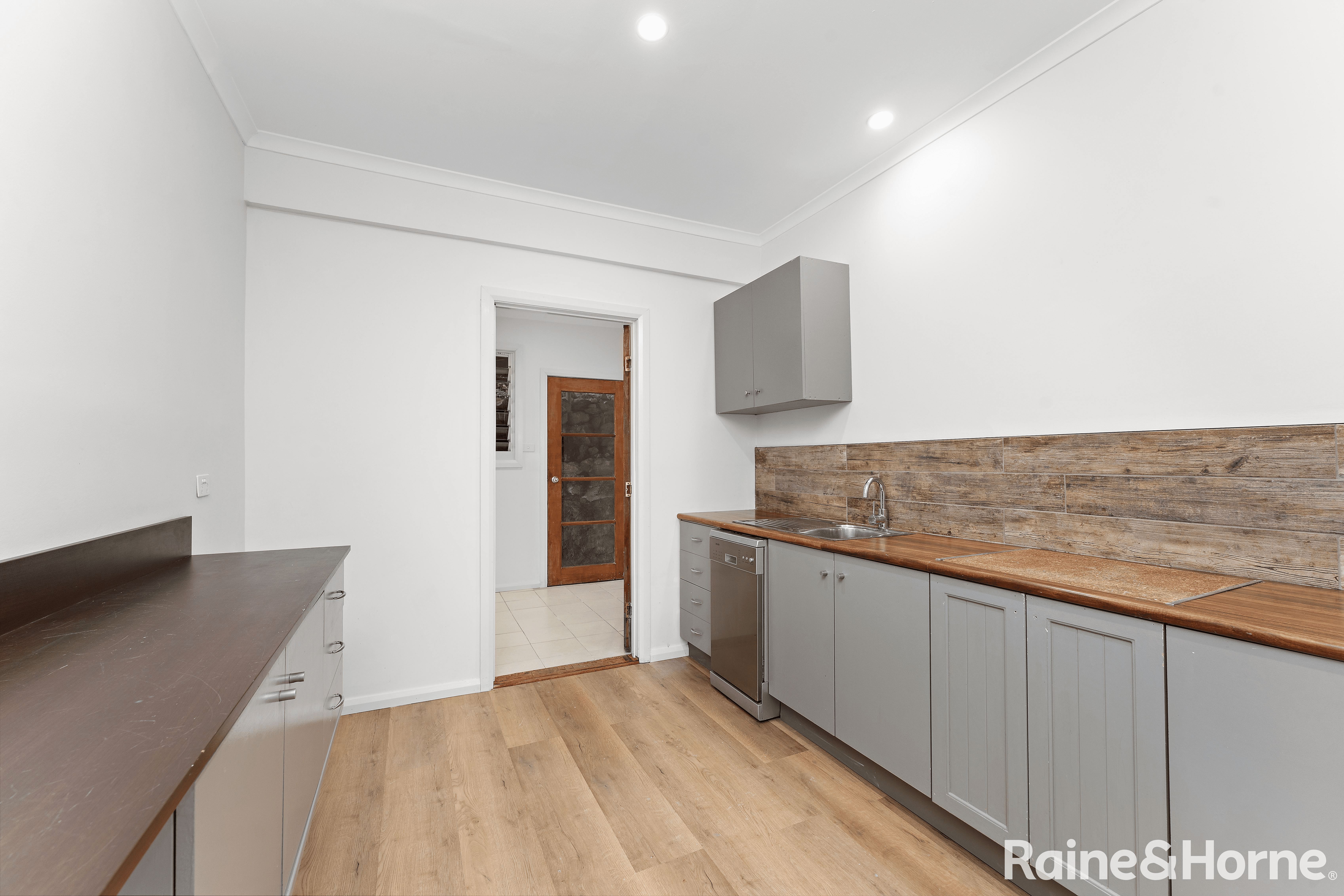 31 Maidstone Street, HELENSBURGH, NSW 2508