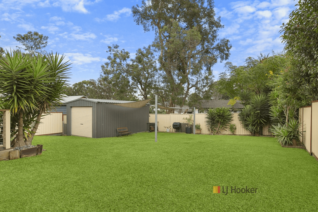 14 Tarwhine Avenue, CHAIN VALLEY BAY, NSW 2259