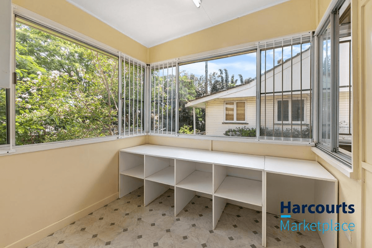9 Campana Street, OXLEY, QLD 4075