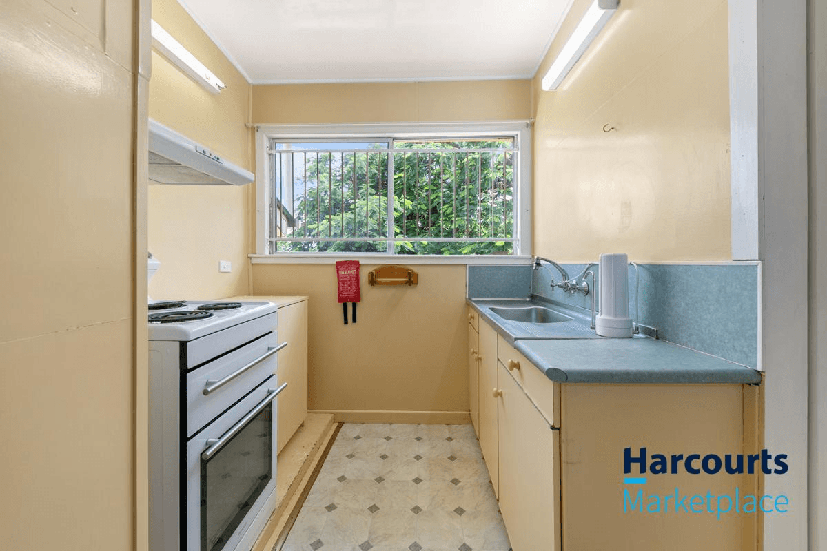 9 Campana Street, OXLEY, QLD 4075