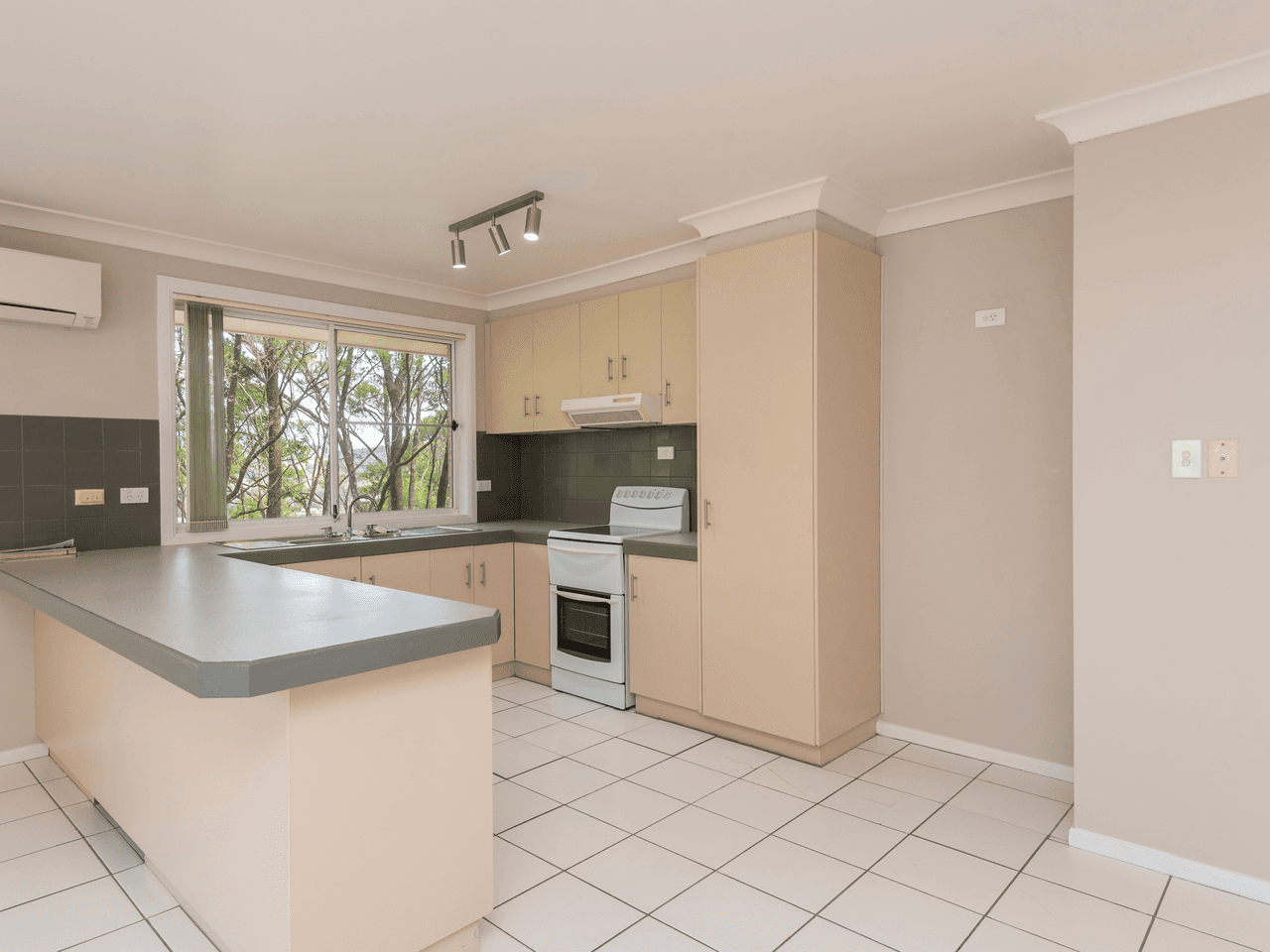 1/13 Pendara Crescent, LISMORE HEIGHTS, NSW 2480