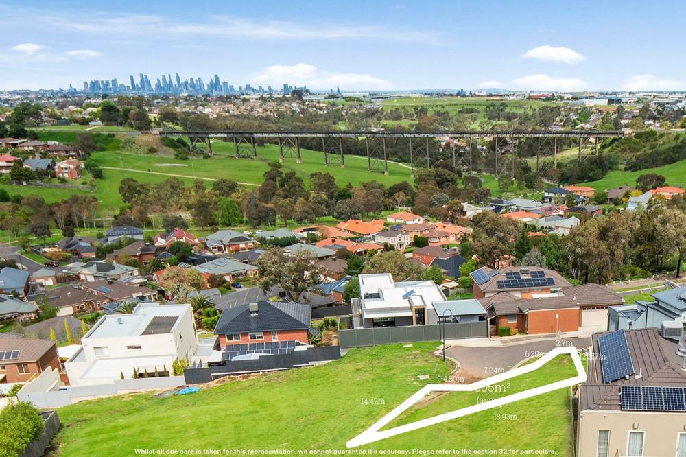 13 Balderrie Court, GOWANBRAE, VIC 3043