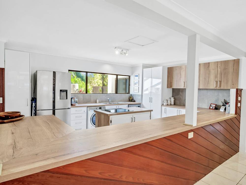 6 Wongaling Beach Road, WONGALING BEACH, QLD 4852