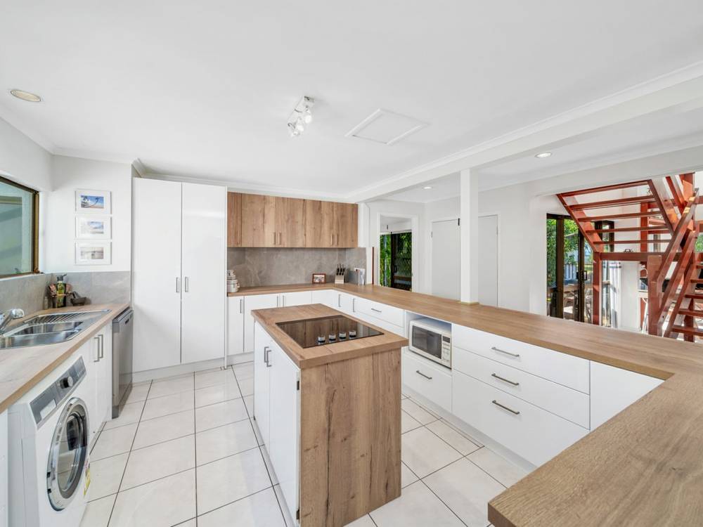 6 Wongaling Beach Road, WONGALING BEACH, QLD 4852