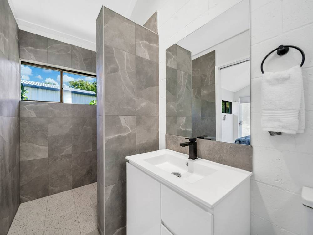 6 Wongaling Beach Road, WONGALING BEACH, QLD 4852