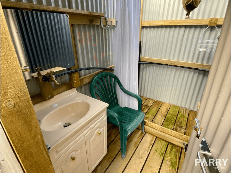 24 Main Road, PIONEER, TAS 7264