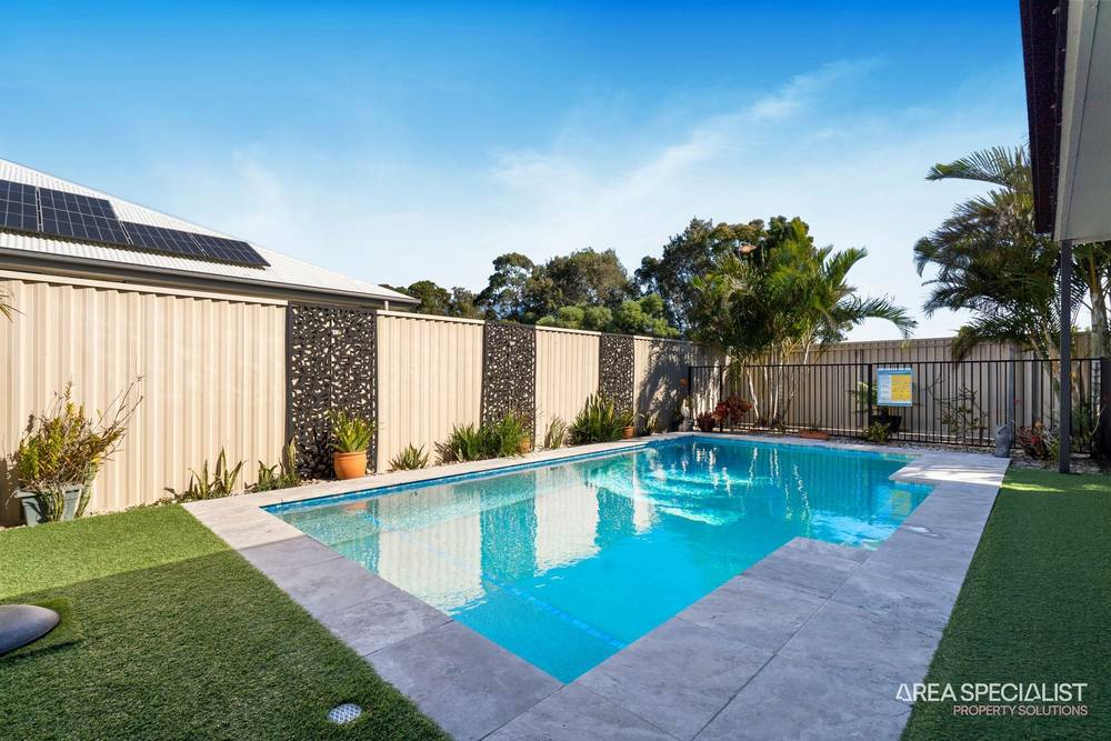 1 Henry Court, Jacobs Well, QLD 4208