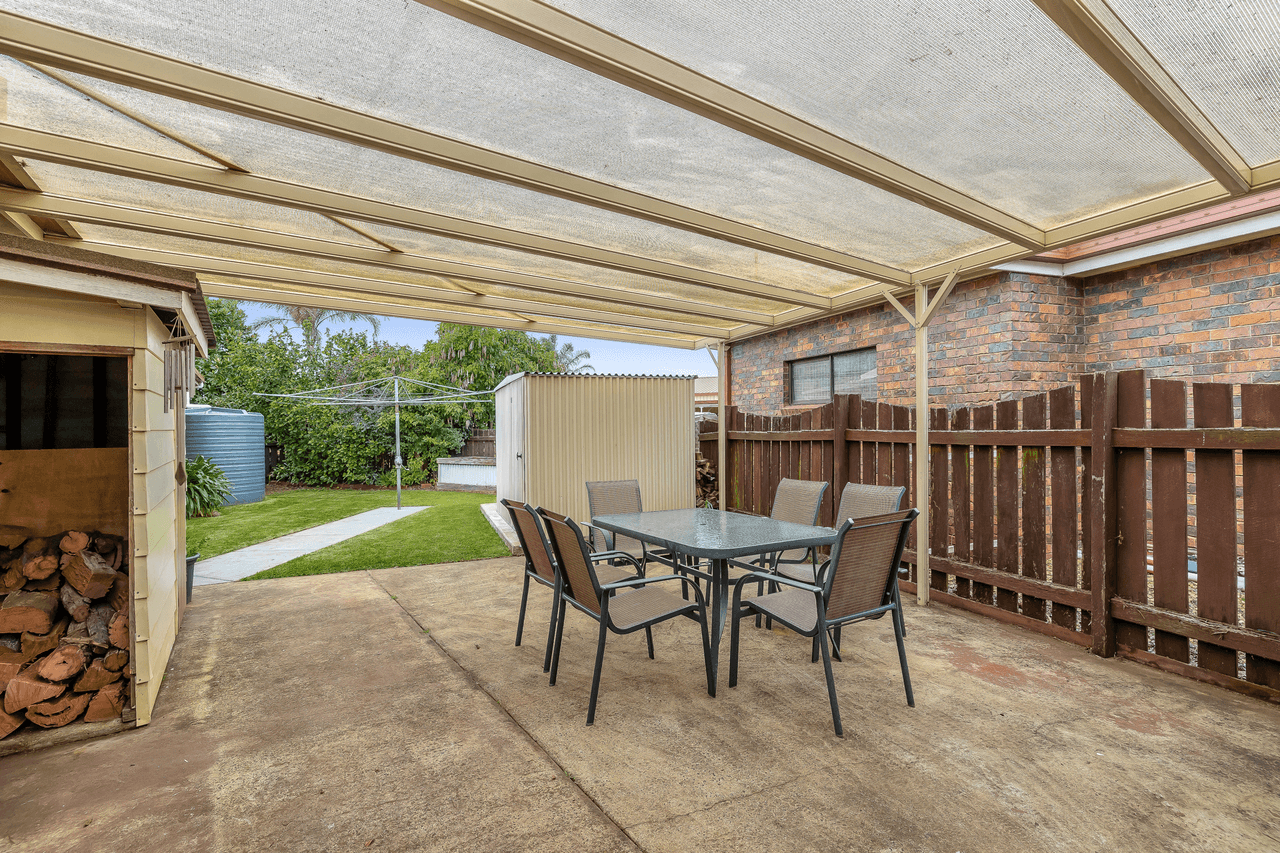 16 Gascony Street, HARRISTOWN, QLD 4350