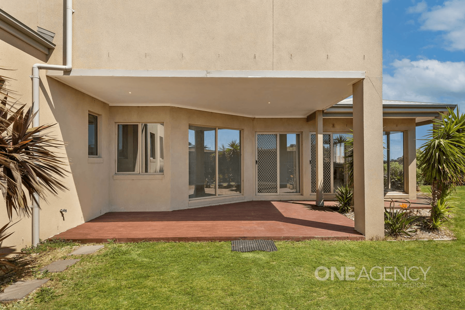 65 Saxonwood Drive, Sunbury, VIC 3429