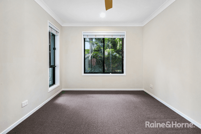 16 Sugar Glider Drive, POTTSVILLE, NSW 2489