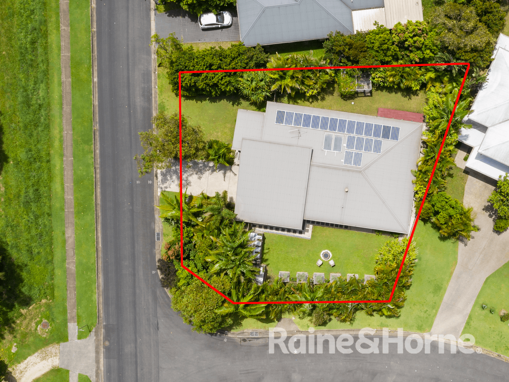 16 Sugar Glider Drive, POTTSVILLE, NSW 2489