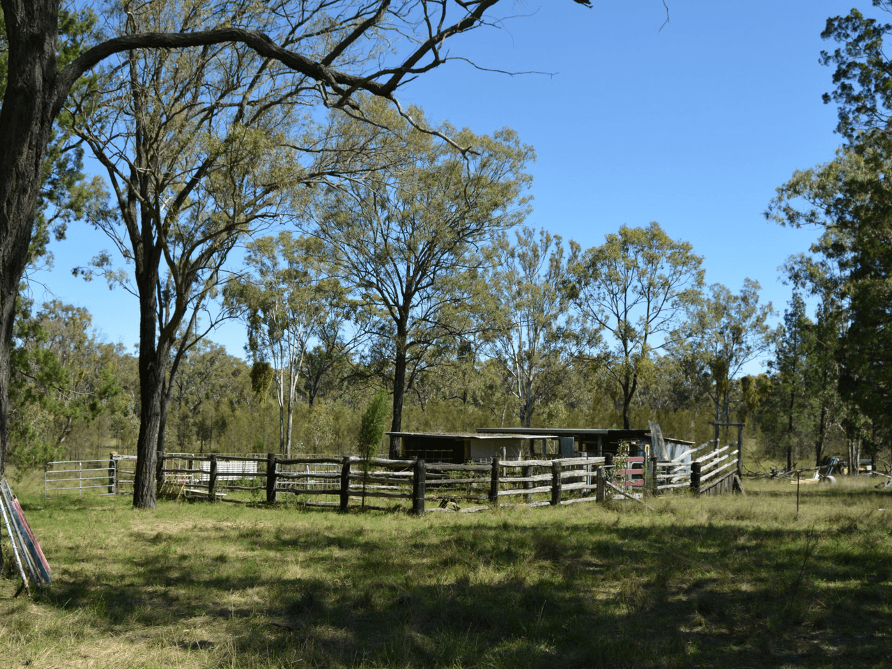 85 Fogartys Crossing Road, LEYBURN, QLD 4365