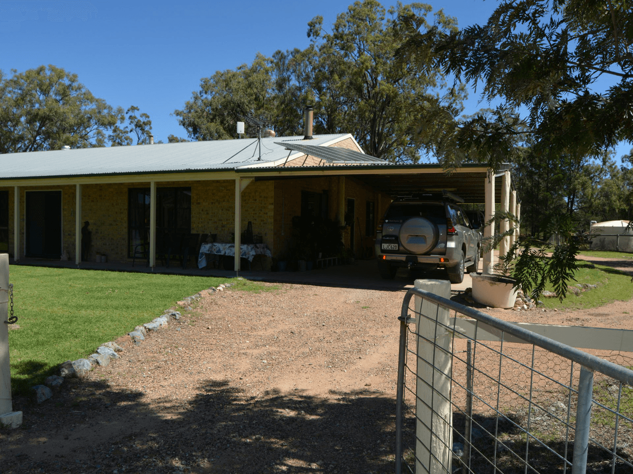 85 Fogartys Crossing Road, LEYBURN, QLD 4365